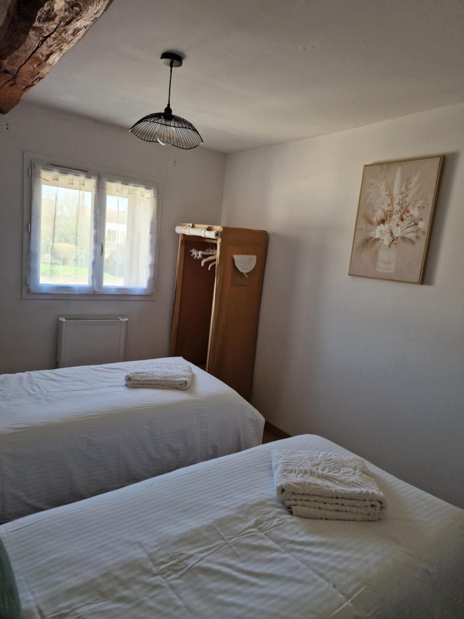 Maisons Cosy De Village Gurgy Esterno foto